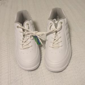 NWT Easy Spirit Sneakers | Anti-Gravity Insole | Moisture-Wicking | White |